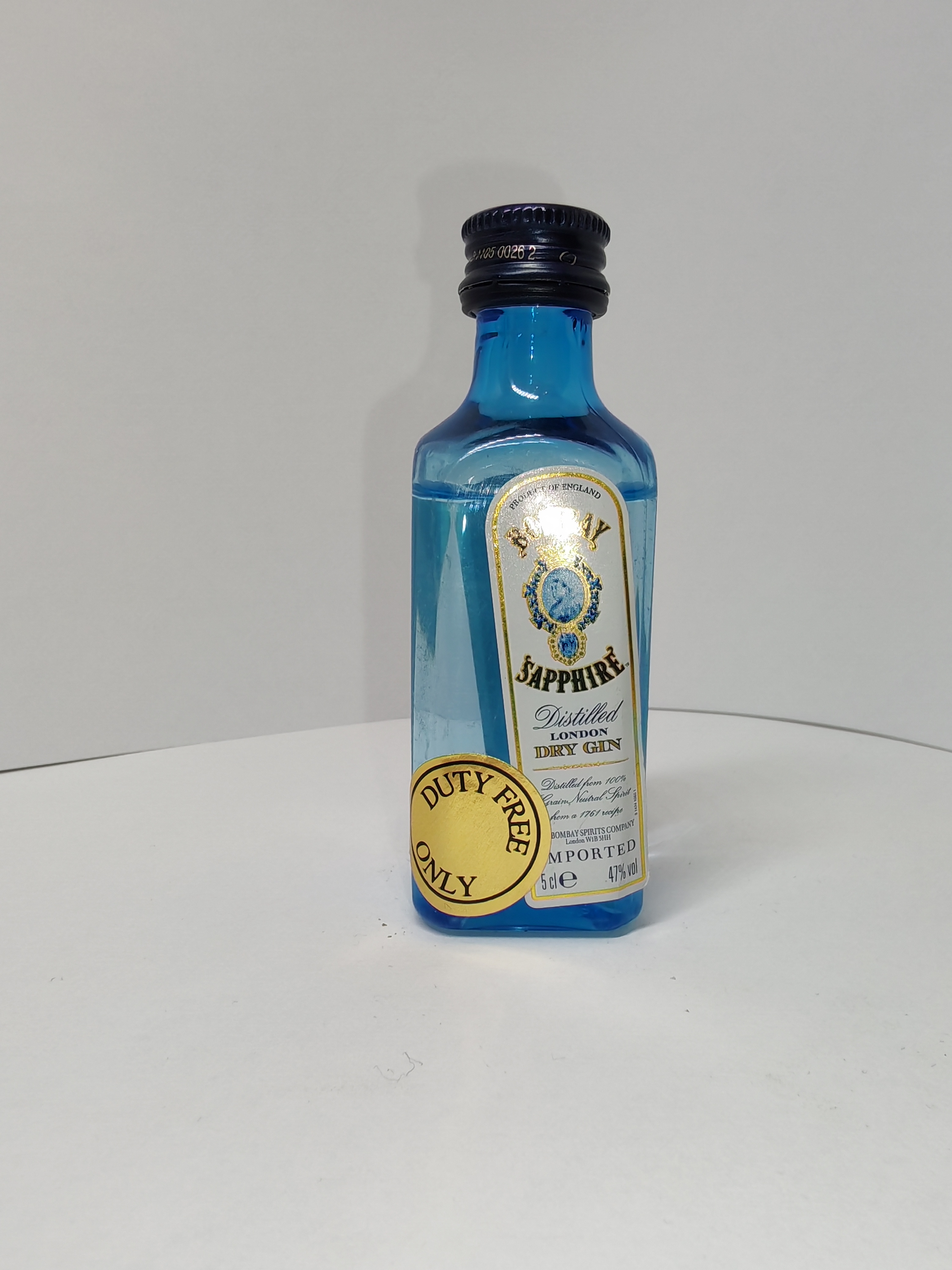 Bombay Sapphire Distilled London Dry Gin