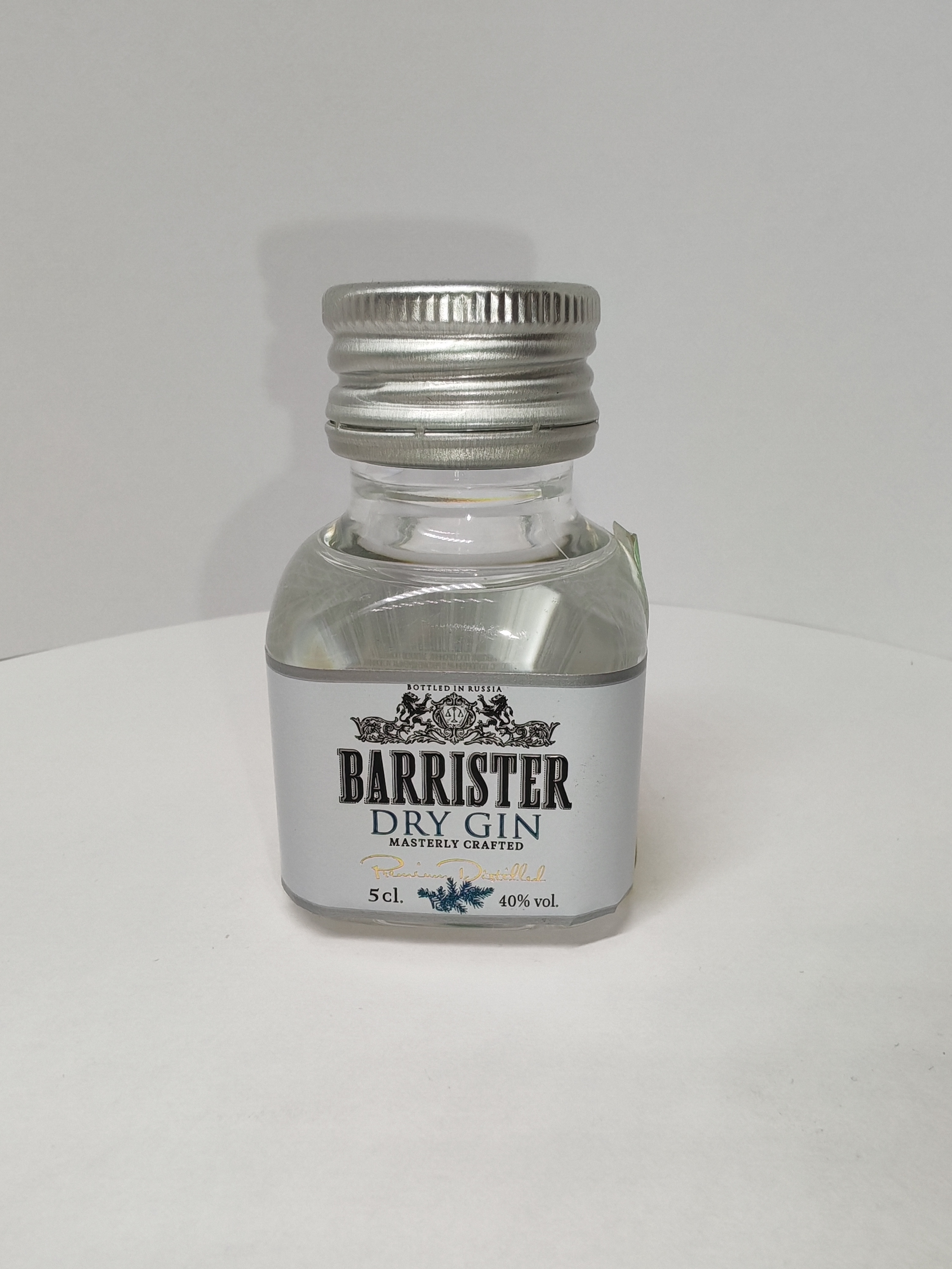 BARRISTER DRY GIN