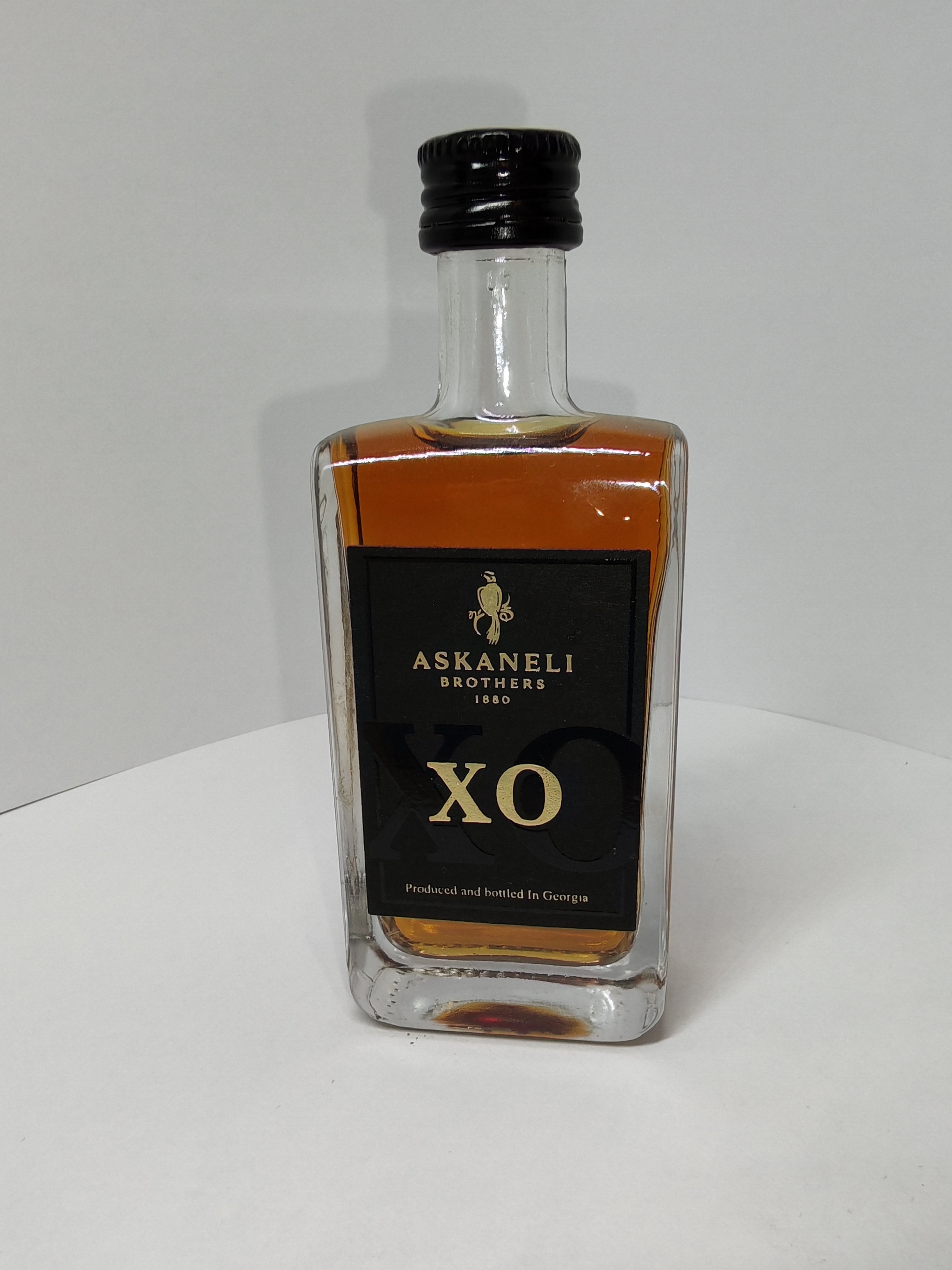 Askaneli Brothers XO