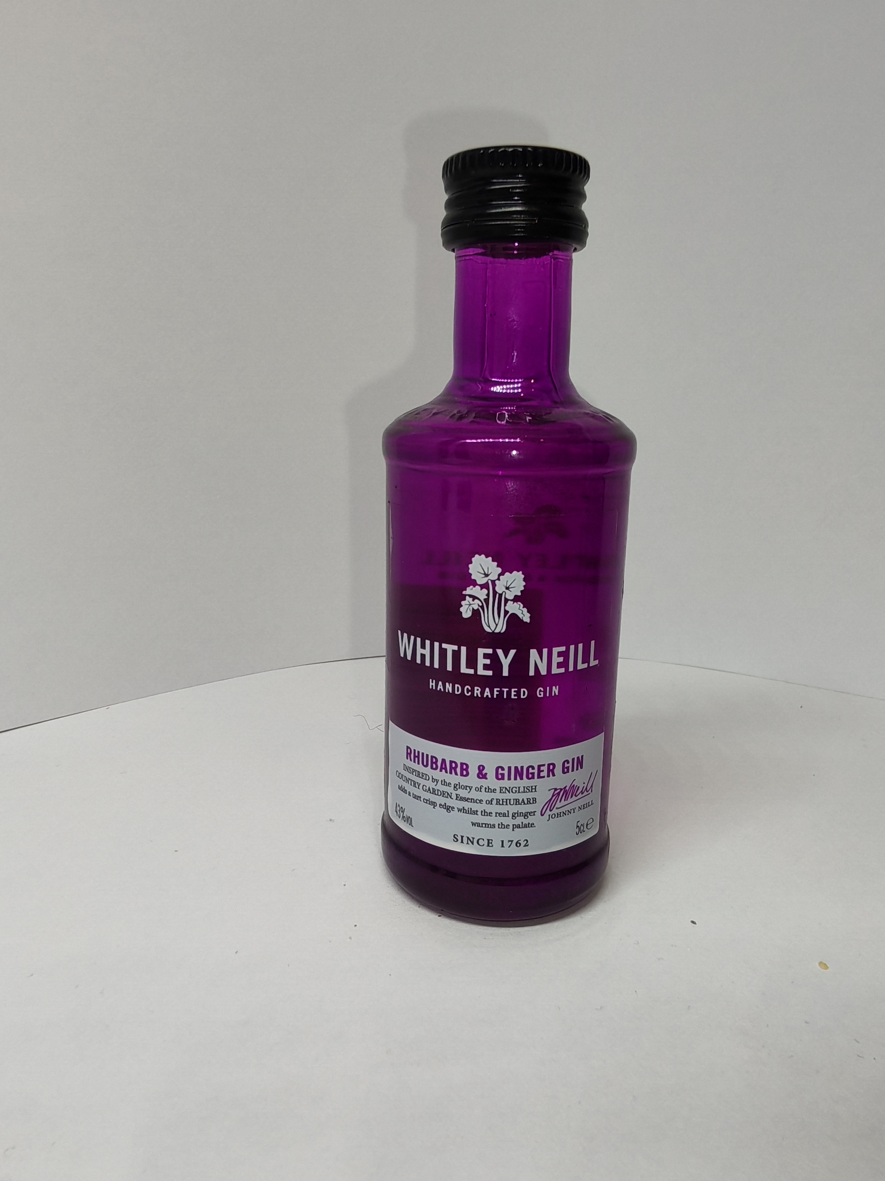 Whitley Neill Rhubarb & Ginger Gin