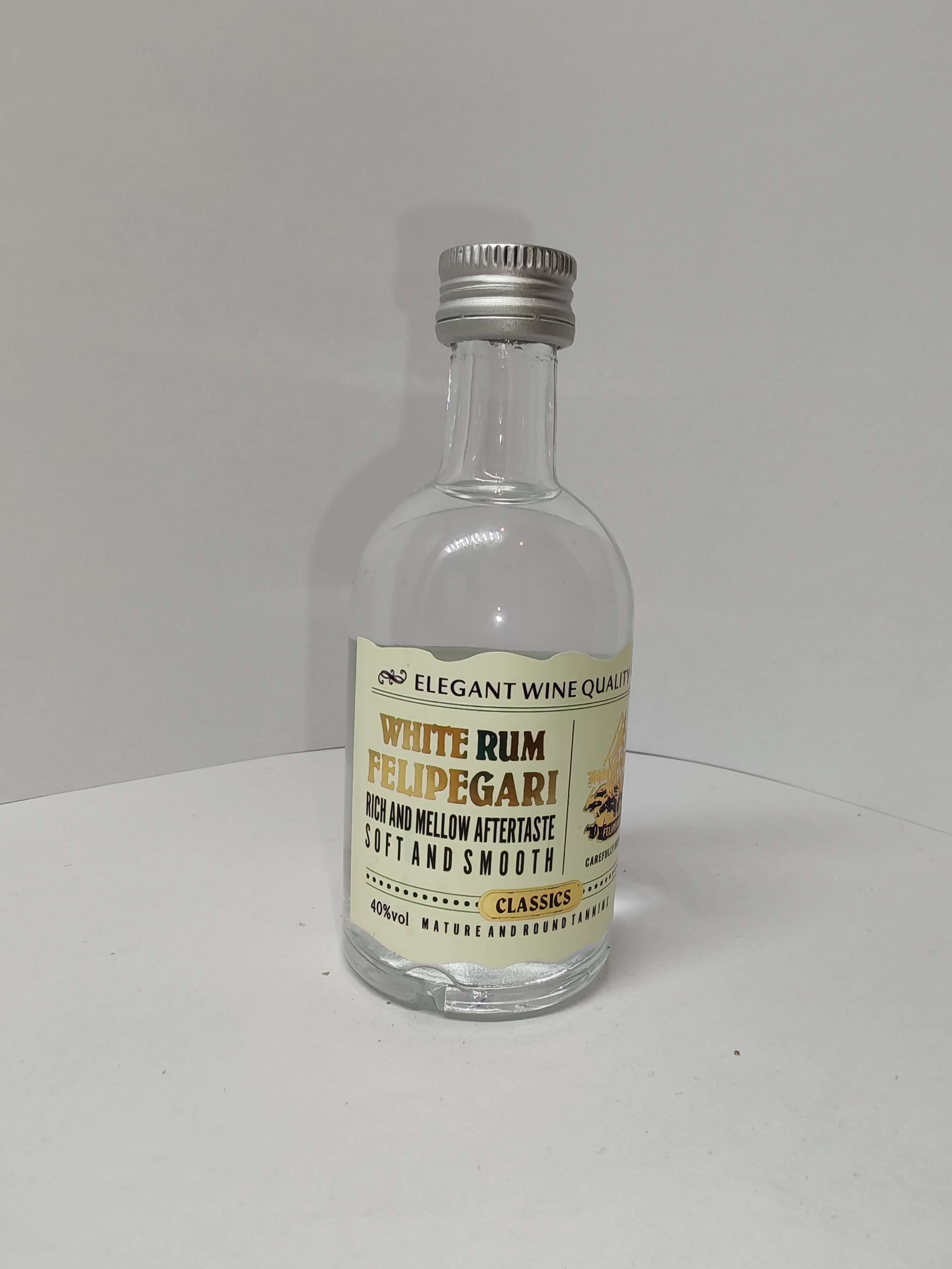 White Rum Felipegari