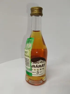 ARARAT 5 лет Армянский коньяк