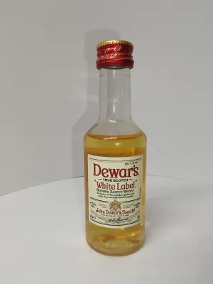 Dewar's White Label Blended Scotch Whisky
